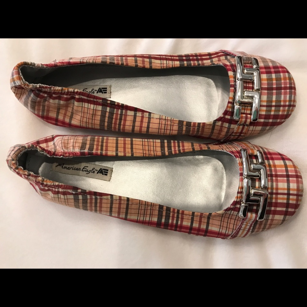 American Eagle ballet flats